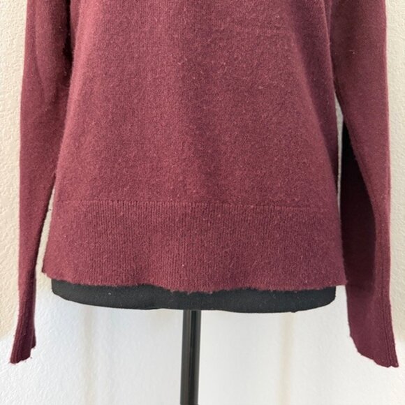 QUINCE Mongolian Cashmere Crew Neck Sweater Burgundy Medium - Picture 11 of 11